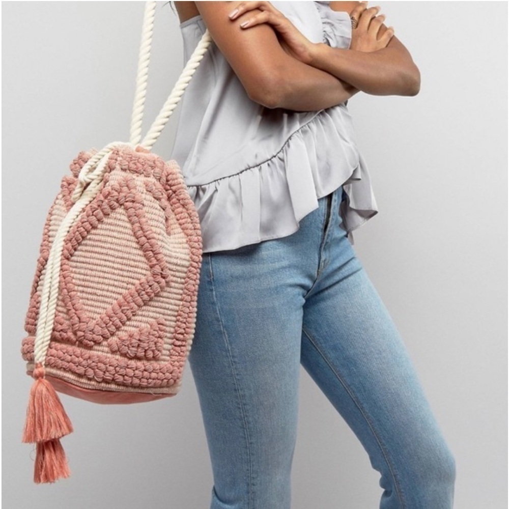 Do Everything in Love Hayden tote bag pink white VGUC